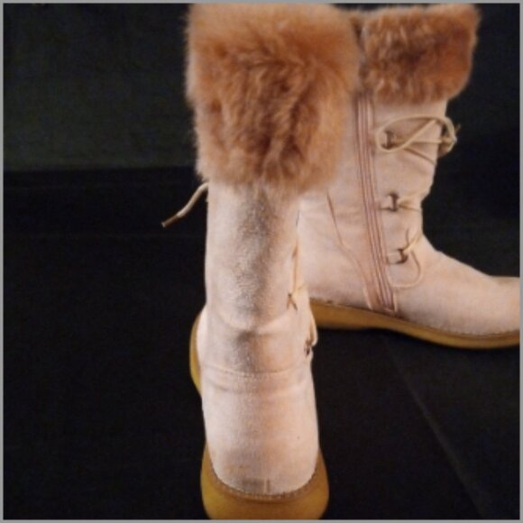 Women's Winter Boots - Picture 4 of 11